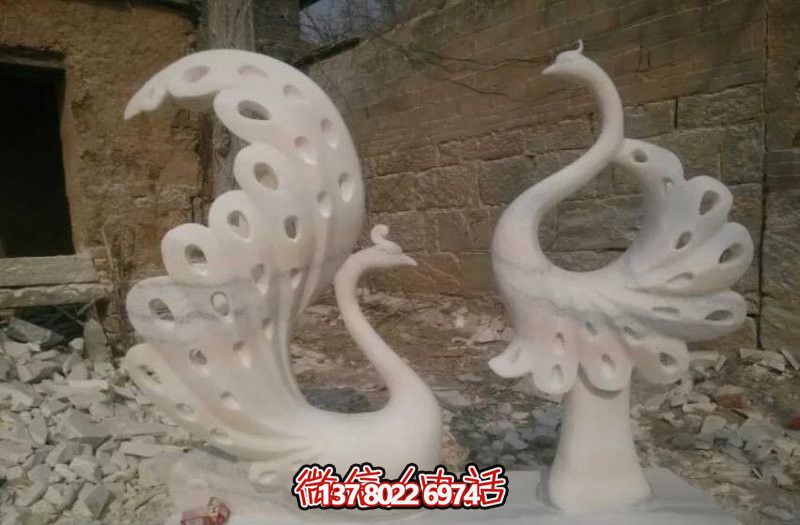 不銹鋼鏤空孔雀雕塑,點綴公園湖邊 不銹鋼鏤空孔雀雕塑,點綴公園湖邊